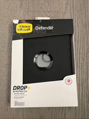 NIB OtterBox Defender Drop+ Protective iPad Case for 7th/8th/9th Gen - Black